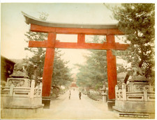 Japon, Inari-Temple at Fushimi, Kioto Vintage albumen print.  Tirage albuminé