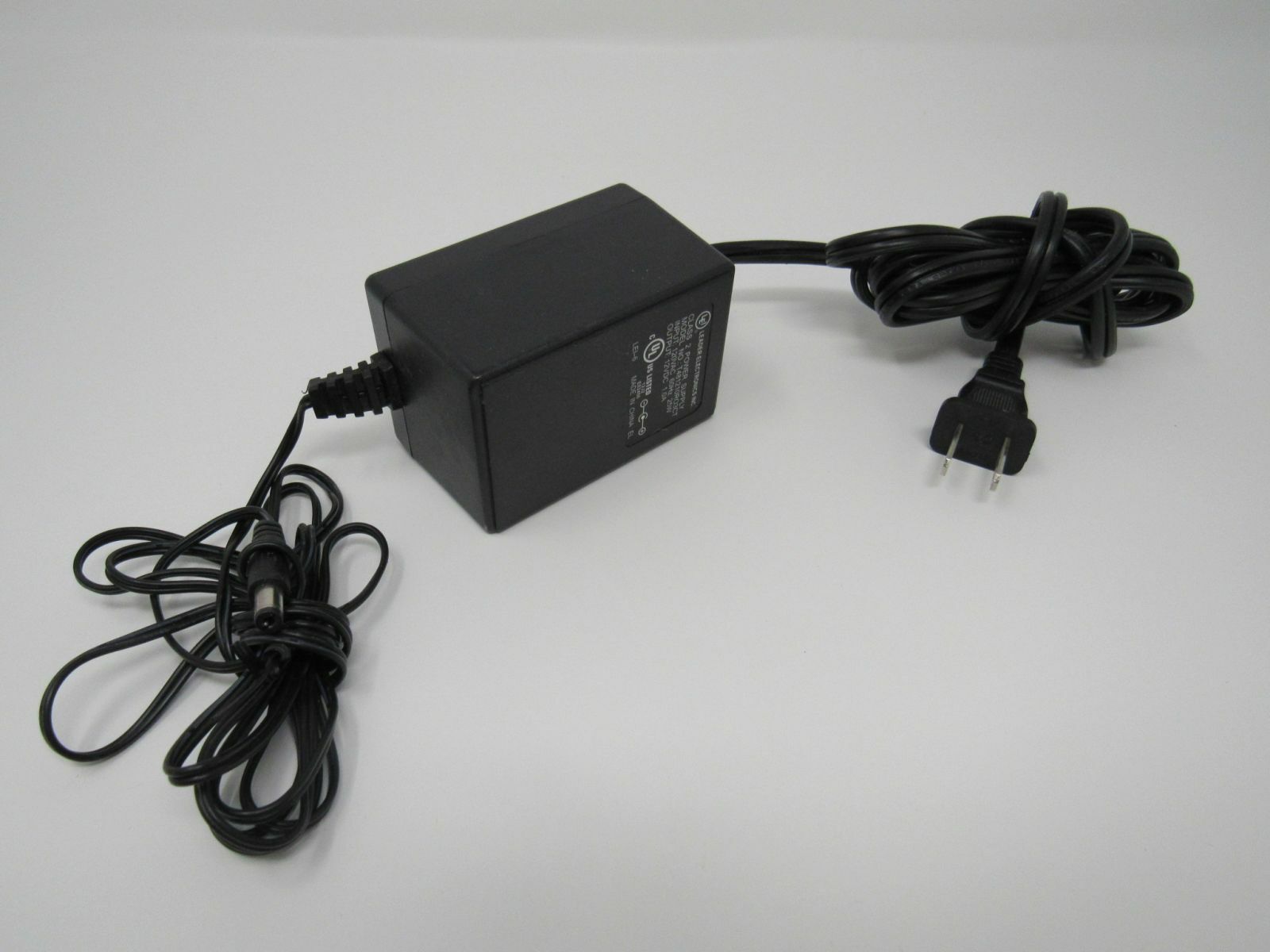 Leader Electronics Inc Power Supply Adapter Output 12VDC 60Hz 25W T481210RO3CT