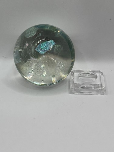 Starworks Handmade Shimmering Glass Paperweight With Holder 2.5" - Picture 4 of 4