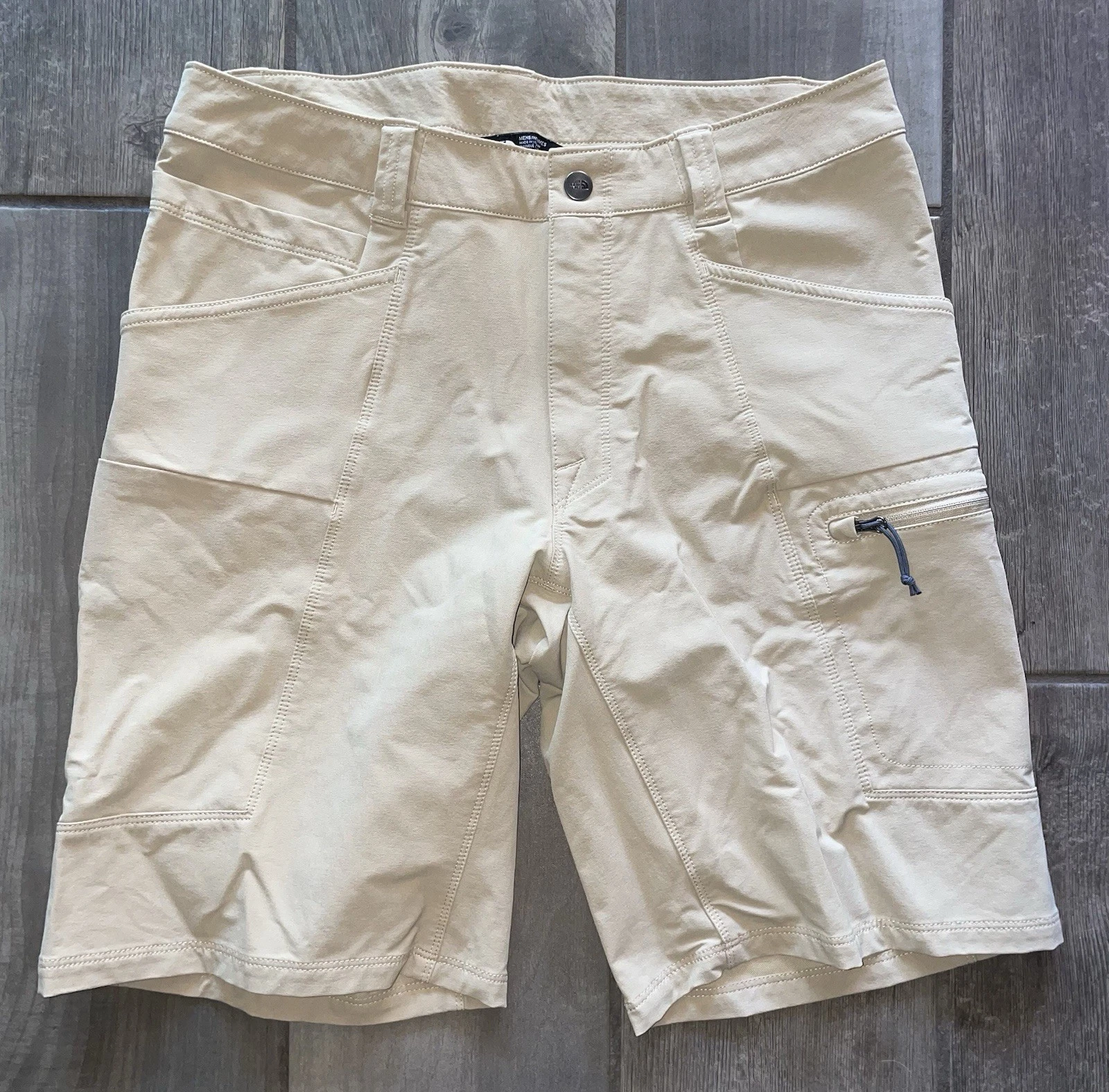 The North Face Shorts Mens 30 Stretch Cargo Flat Front Beige Lightweight