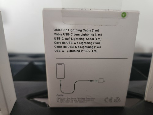 Apple 1m USB Type-C to Lightnin Cable Charging Cord New Original Box bundle of 3 - Picture 3 of 4