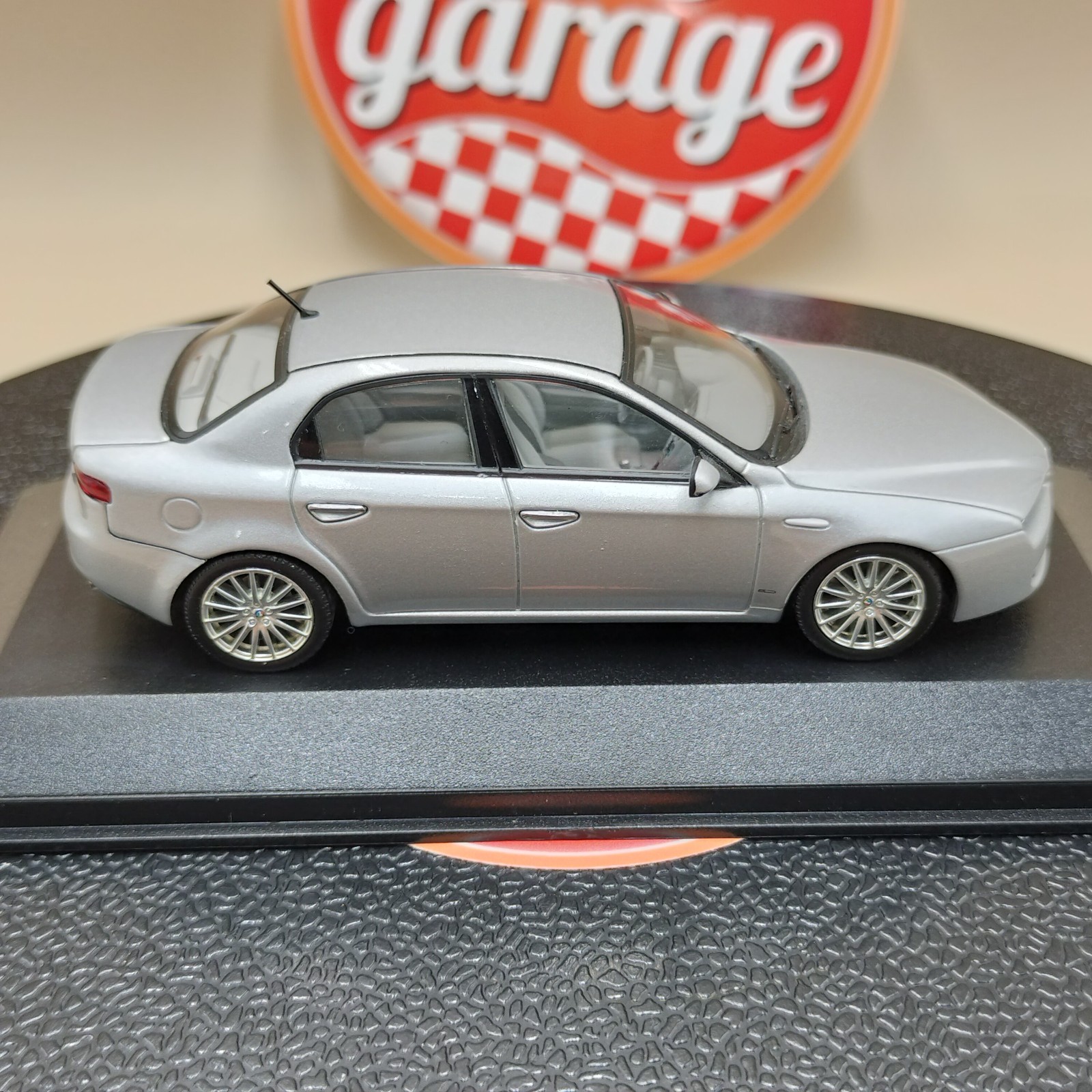 Picture 4 of 11