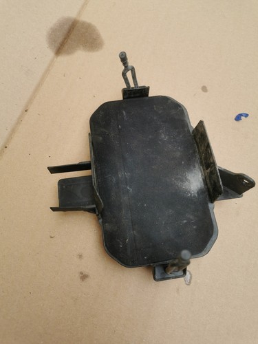 KTM DUKE 3 690 BATTERIEHALTER 75011154033 Halter Batterie Halterung 2010