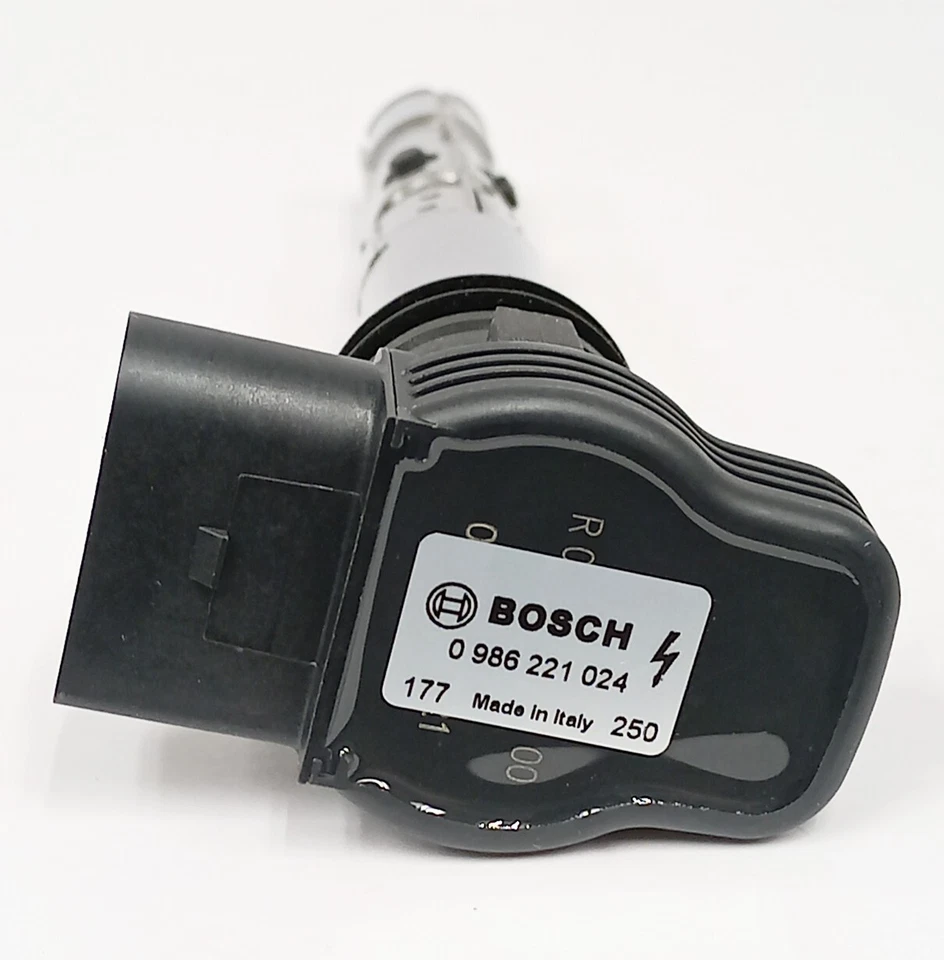 Bobina de encendido Bosch 0986221024 para Volkswagen Audi Golf TT Quattro Jetta 00-06 Foto 2 de 4