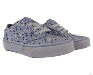 preschool size vans