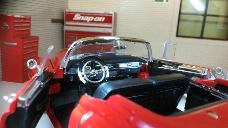 1:24 Cadillac Eldorado 1953 Open Convertible Detailed Welly Diecast Scale Model - Image 3 of 4