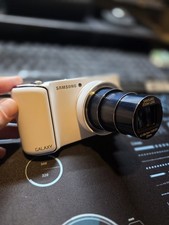 Samsung Galaxy Camera EK-GC100 16.3MP Digital Camera White (Excellent Condition)