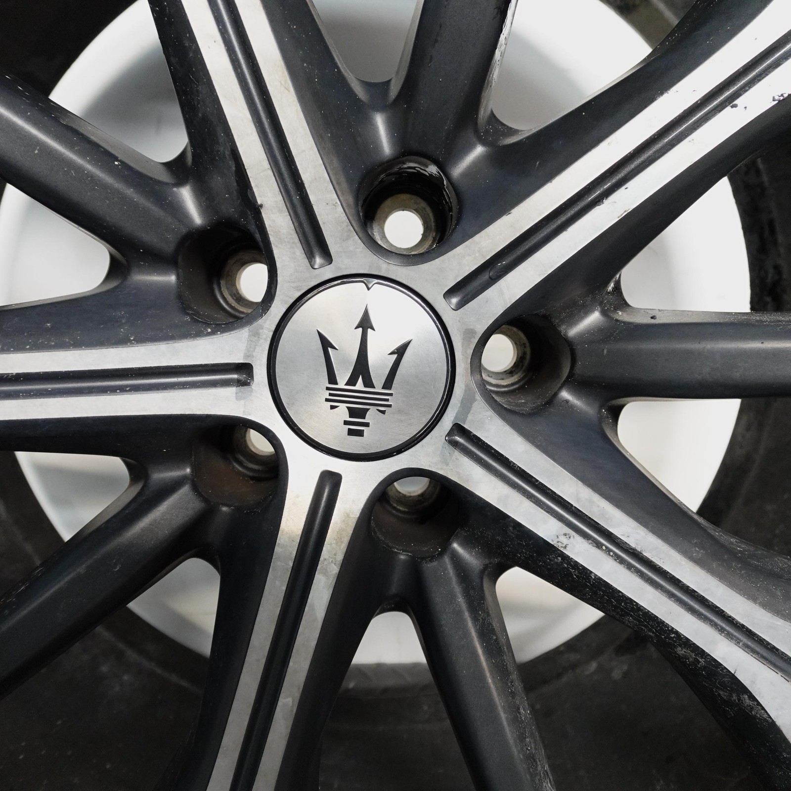 Maserati Grecale 2023-2026 FRONT Wheel P/N 670044700
