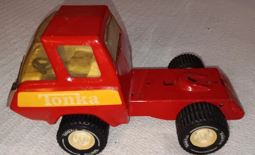 TONKA Semi Truck Cab Red 8 Inch Pressed Steel USA 1970's