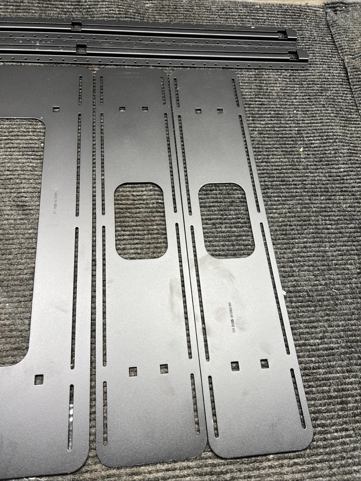 NEW APC NetShelter Cable Management Third Party Rack Trough AR8190BLK (BHN) - Image 2 of 4