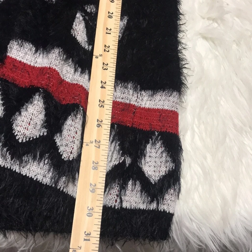 BCBGMAXAZRIA Women’s Red And Black Aztec Print 3/4 Length Cardigan Sz Medium - Image 4 of 4