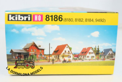 KIBRI 8186 H0 KIT 4 CASAS  RURALES  PARA PUEBLO - NUEVO A ESTRENAR