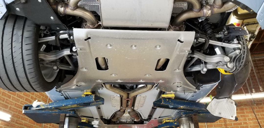 Aston Martin Gearbox Transmission Pristine 7 Speed V12 Vantage S plus extras