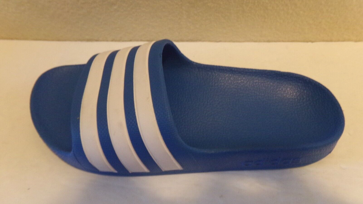 ADIDAS ADILETTE Blue SLIDES SANDALS BLUE WHITE STRIPE Youth BOYS