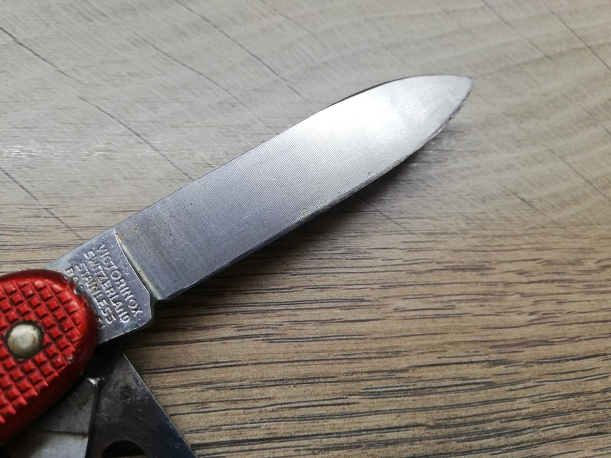 VTG RARE VICTORINOX ELINOX SWISS ARMY RED OLD CROSS FARMER VTG RARE VICTORINOX ELINOX SWISS ARMY RED OLD CROSS FARMER