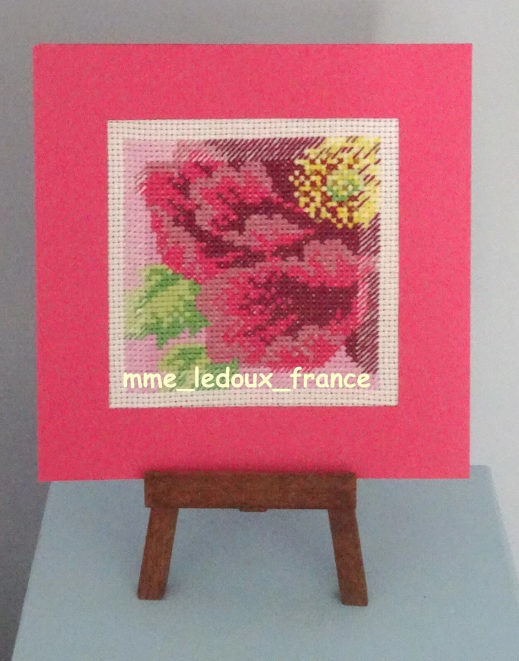 Carte Carrée brodée Main Fleur Fuschia Point Croix + Enveloppe toutes occasions - Photo 1/1