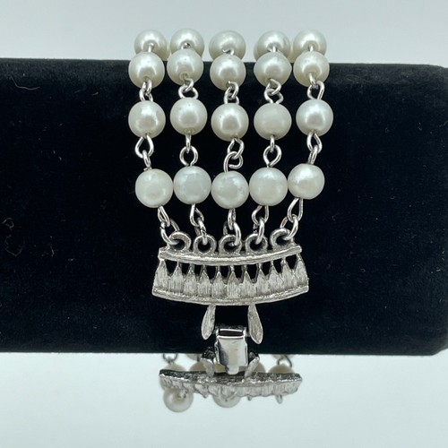 CORO Vintage MCM Faux Pearl Bracelet Silver Tone 1950's Multi Strand Clasp 7in - Picture 2 of 7