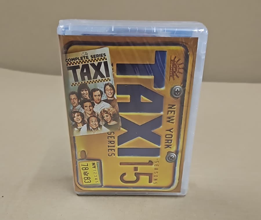 Taxi: The Complete Series ( DVD 17 Disc Box Set ) Seasons 1-5 New