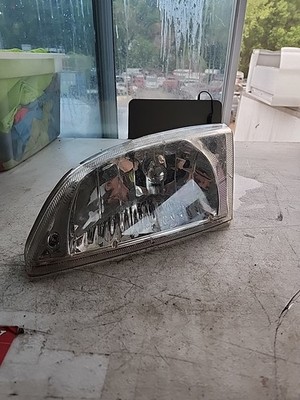 2001 Chevrolet Cavalier Left Headlight Assembly