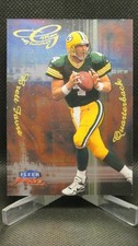BRETT FAVRE 1999 FLEER FOCUS GLIMMER MEN INSERT PACKERS