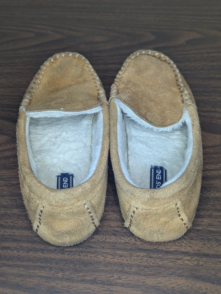 Zapatilla mocasín de gamuza forrada difusa Lands' End para mujer. Talla 6. Foto 3 de 4
