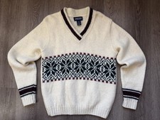 Sz S Women  s Virgin Wool Sweater Fair Isle Nordic Cream Snowflake V Neck Preppy