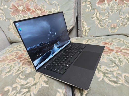 Dell XPS 15 9530 i9 13900H 64 GB 2 TB RTX 4070 FHD+ computer portatile ultrabook - Foto 7 di 11