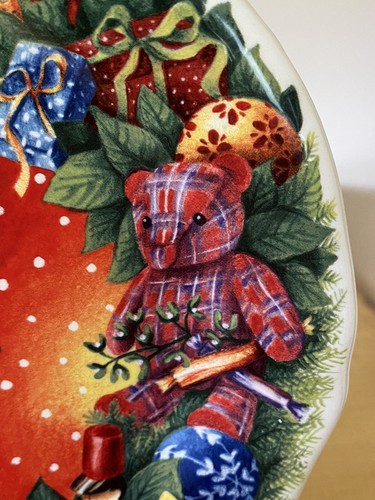 GIEN 2008 CHRISTMAS JOYEUSES FETES PLATE FRANCE 7”D - Picture 4 of 12