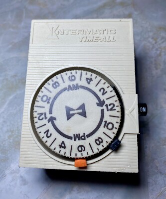 Vintage Intermatic Time-All 24 Hour Automatic Timer Model #D111