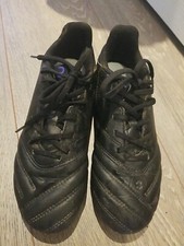 Decathlon Kipsta Boys Kids Black Football Shoes Trainers Uk 2.5 Eu 35