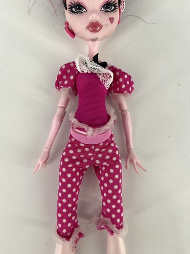 Mattel Monster High Dead Tired Draculaura With Roller Skates Fashion Doll - Picture 5 of 8