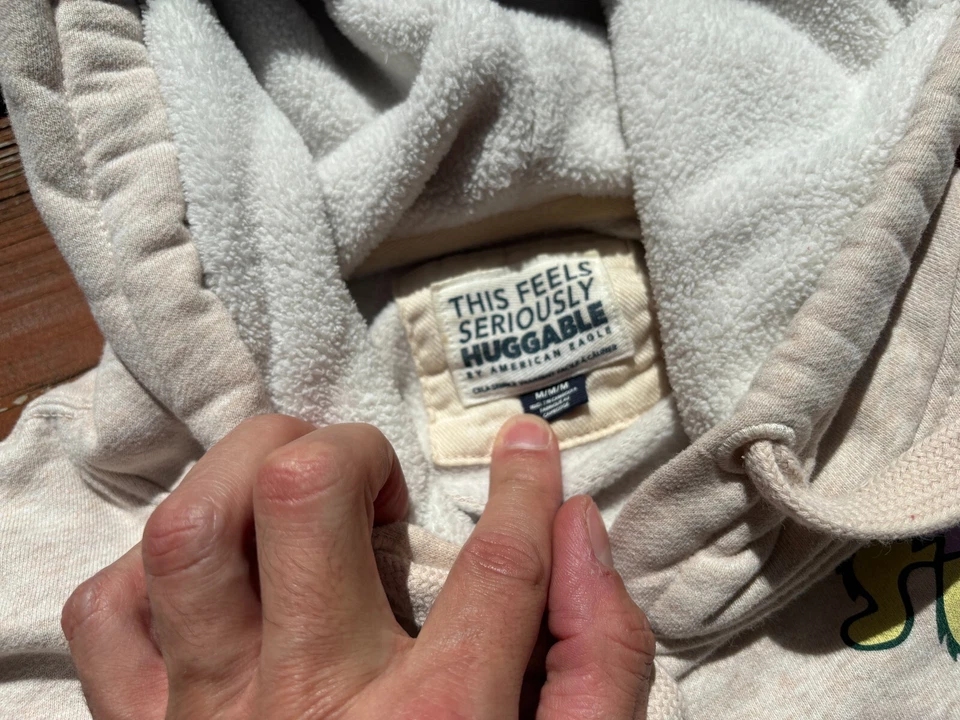 American Eagle Oversized Beige Grateful Dead Graphic Big Hug Hoodie Size Medium - Image 3 of 4