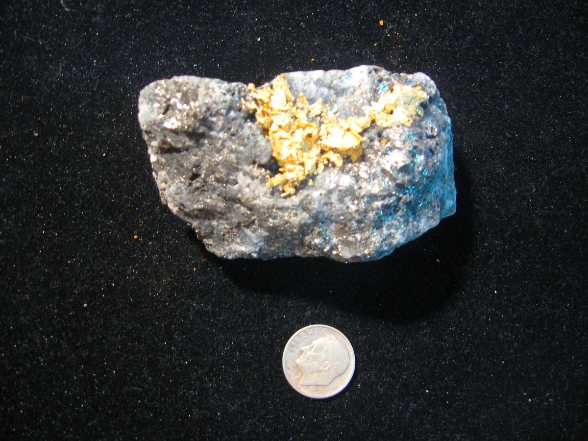 Pyrite Vs Gold Flakes