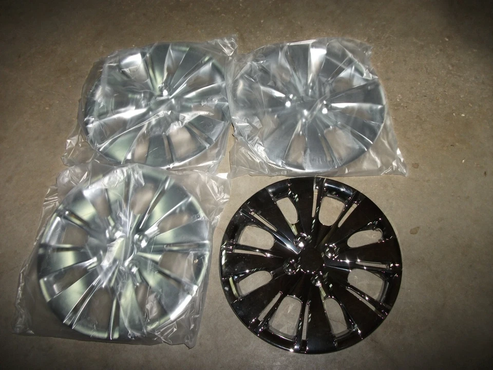 Nuevo Juego de 4 Cubiertas de Rueda Yaris #509-15C 15" Foto 2 de 4