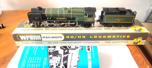 WRENN W2239 4-6-2 B.R GREEN EDDYSTONE LOKOMOTIVE BOXED RARE 34028 Lovely | Condition: Used