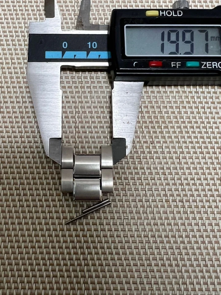 HAMILTON 2 Link Khaki Mens Watch Belt Band Bracelet Parts 20mm from Japan - Image 4 of 4