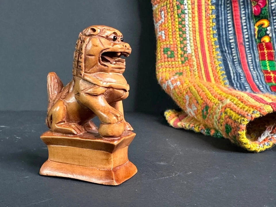 Old Chinese Carved and Signed Netsuke Foo/FU Dog Lion #1 …beautiful collection a - image 4 of 4