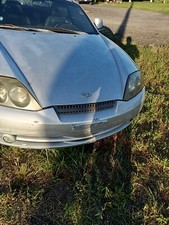 Hyundia Tiburon Gt  2.71 Hood W New Lifters