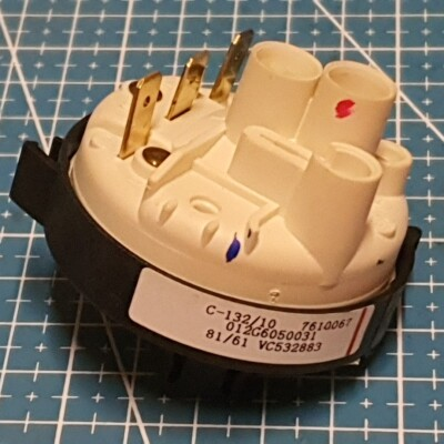 #ad Fisher amp; Paykel DW60CDX2 Dishwasher Pressure switch AU $29.95