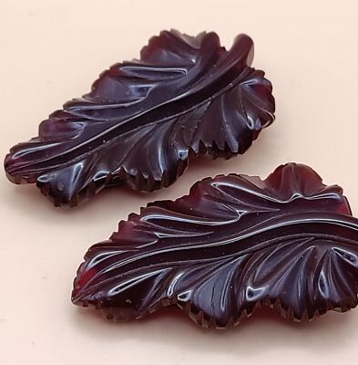 Deeply Carved Cherry Red Bakelite Barrette - Authentic Made in France Clip Art Deco Carved Cherry Red Bakelite Dress Clip Vintage  main image 3