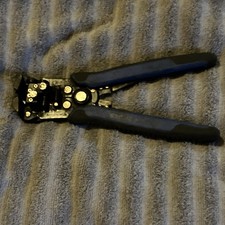 Klein Tools 11061 Heavy Duty Self-Adjusting Wire Stripper & Cutter, 10-20 AWG