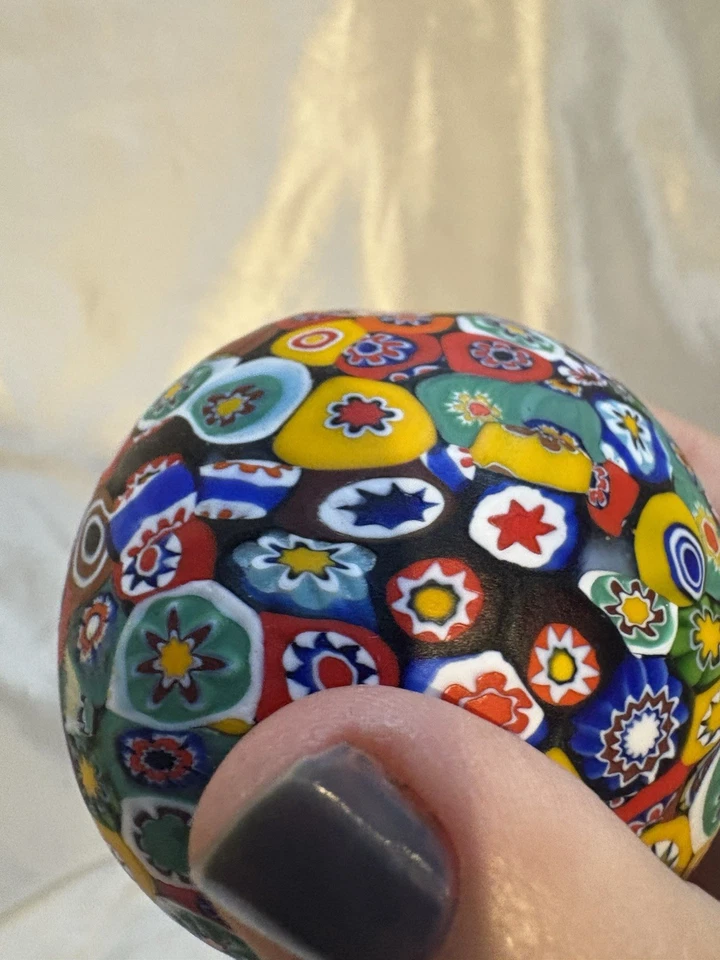 Pisapapeles de Murano Millefiori de colección bastones vidrio artístico acabado mate como es parte brillante Foto 3 de 4