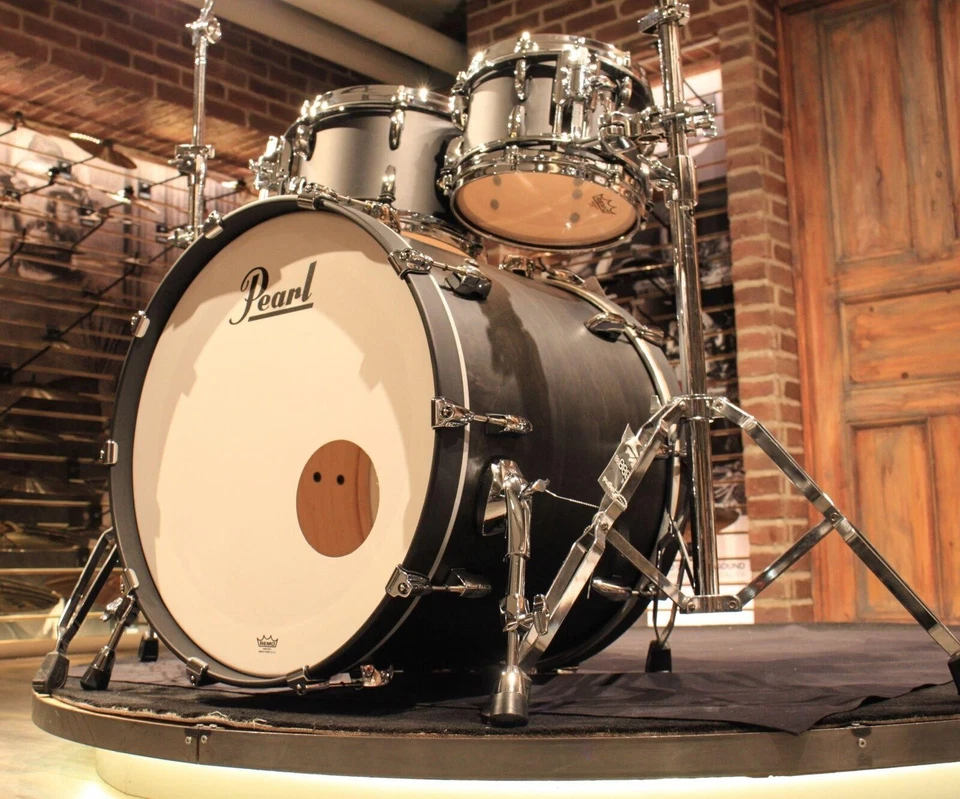 Pearl Masters Maple Pure 4pcs Black Mist Drum Set (10-12-16-22) - New! - Image 3 of 4
