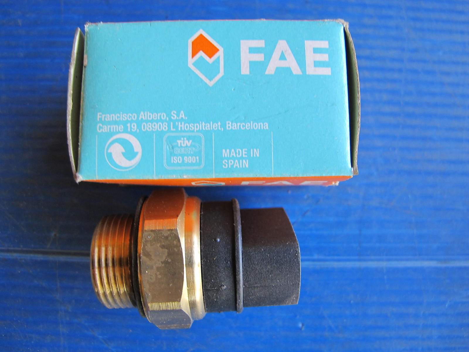Thermocontact de ventilateur FAE en laiton robuste pour Audi A3 100 90