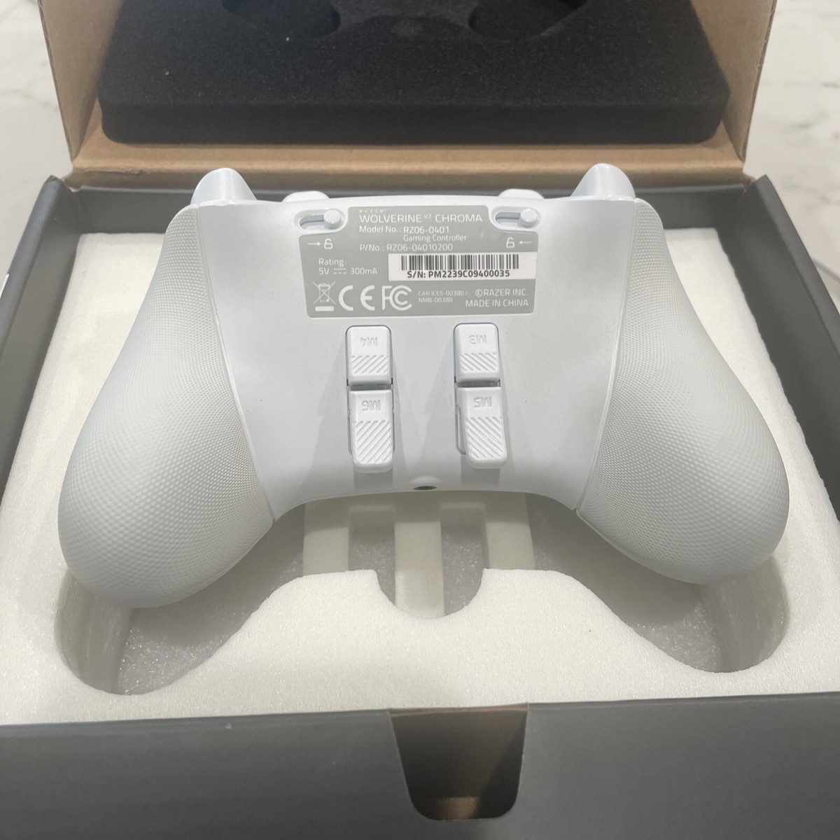 Razer Wolverine V2 Chroma Controller for Microsoft Xbox One/Series