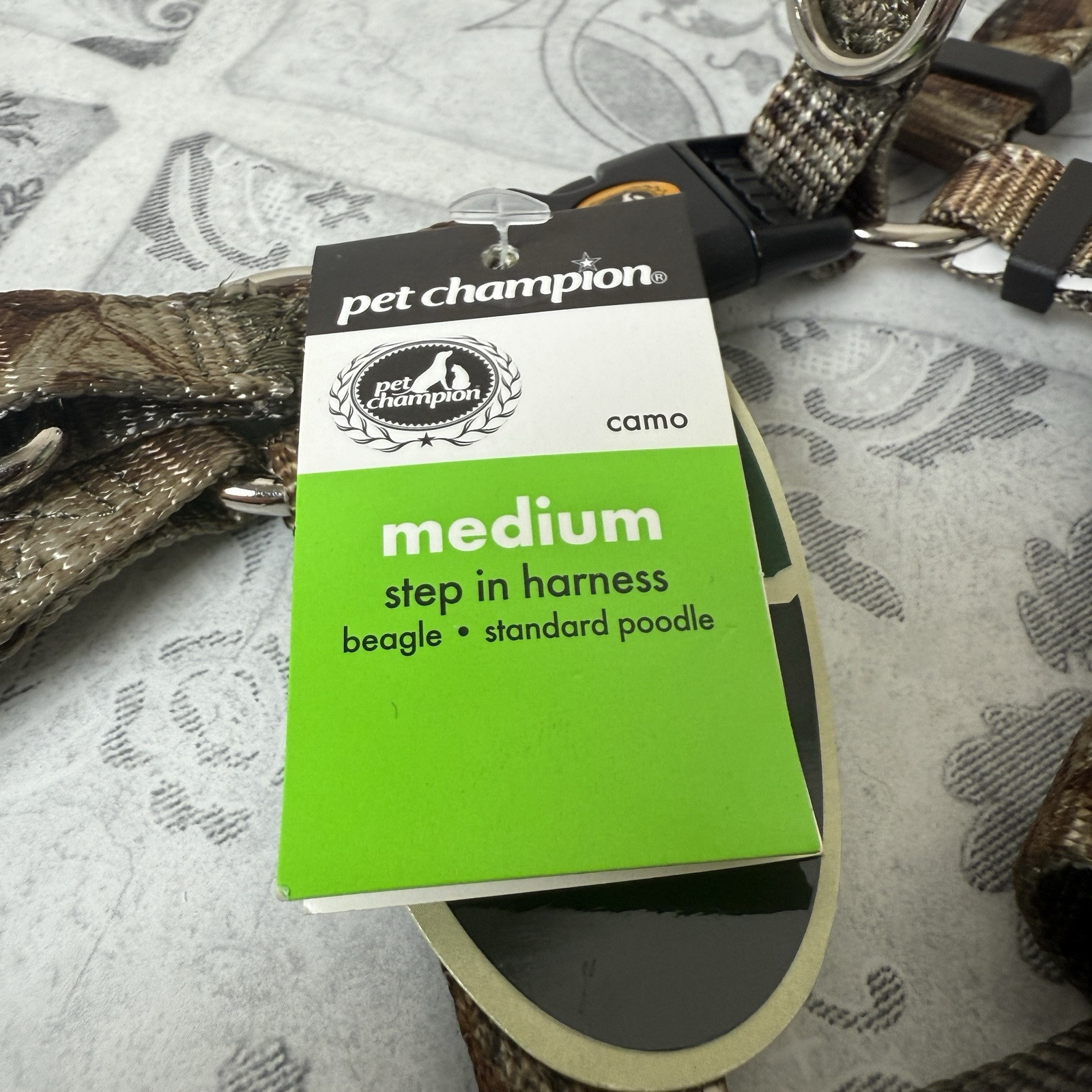 New Pet Champion Mossy Oak Camo Style Step-In Harness, Medium 14-20"  5/8” Wide