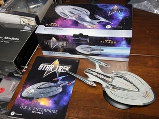 Fanhome Star Trek Starship USS Enterprise F NCC 1701 F Picard tng used