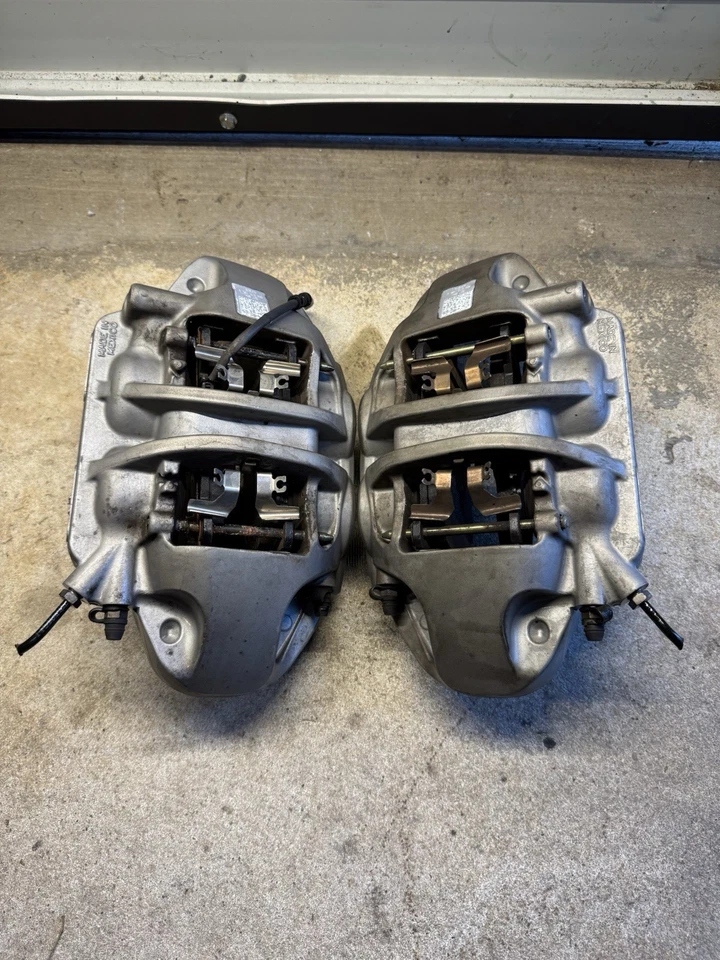 Juego de pinzas de freno Brembo delanteras izquierda + derecha Audi Q5 2.0 2018-2024 OEM Foto 4 de 4