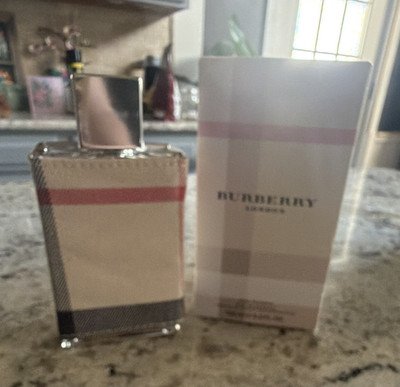 Burberry London Women Eau de Parfum Spray, 3.3 fl oz Regular Size