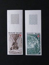 paire timbres variété non dentelés croix rouge 2247/2248 France 1982 neufs XX